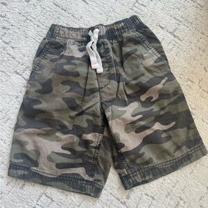 Carter’s Boys Size 7 Green Camouflage Cargo Shorts
